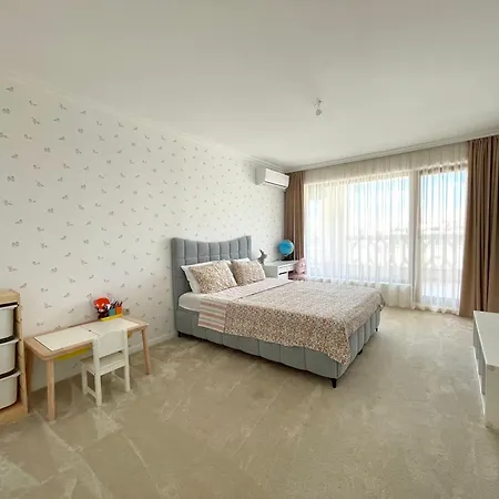 South Bay Family Apartment With 2 Parking Spaces شقة فارنا