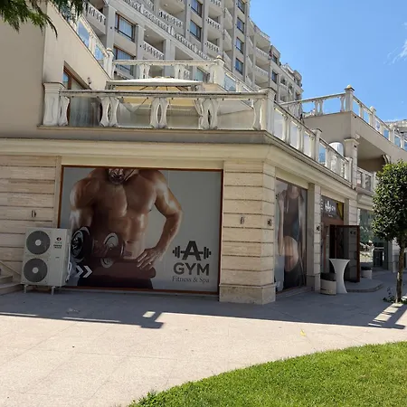 South Bay Family Apartment With 2 Parking Spaces * فارنا
